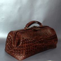 Clivia- Cow leather doctor&#039;s bag with pigskin lining.
